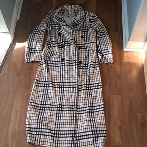 Elegant Checkered Light Weight Trench Coat